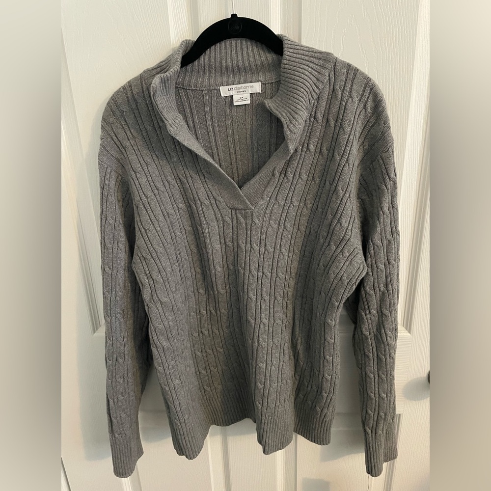 Liz Claiborne Woman Plus Size 2x Grey Cable Knit V Neck sweater NWT